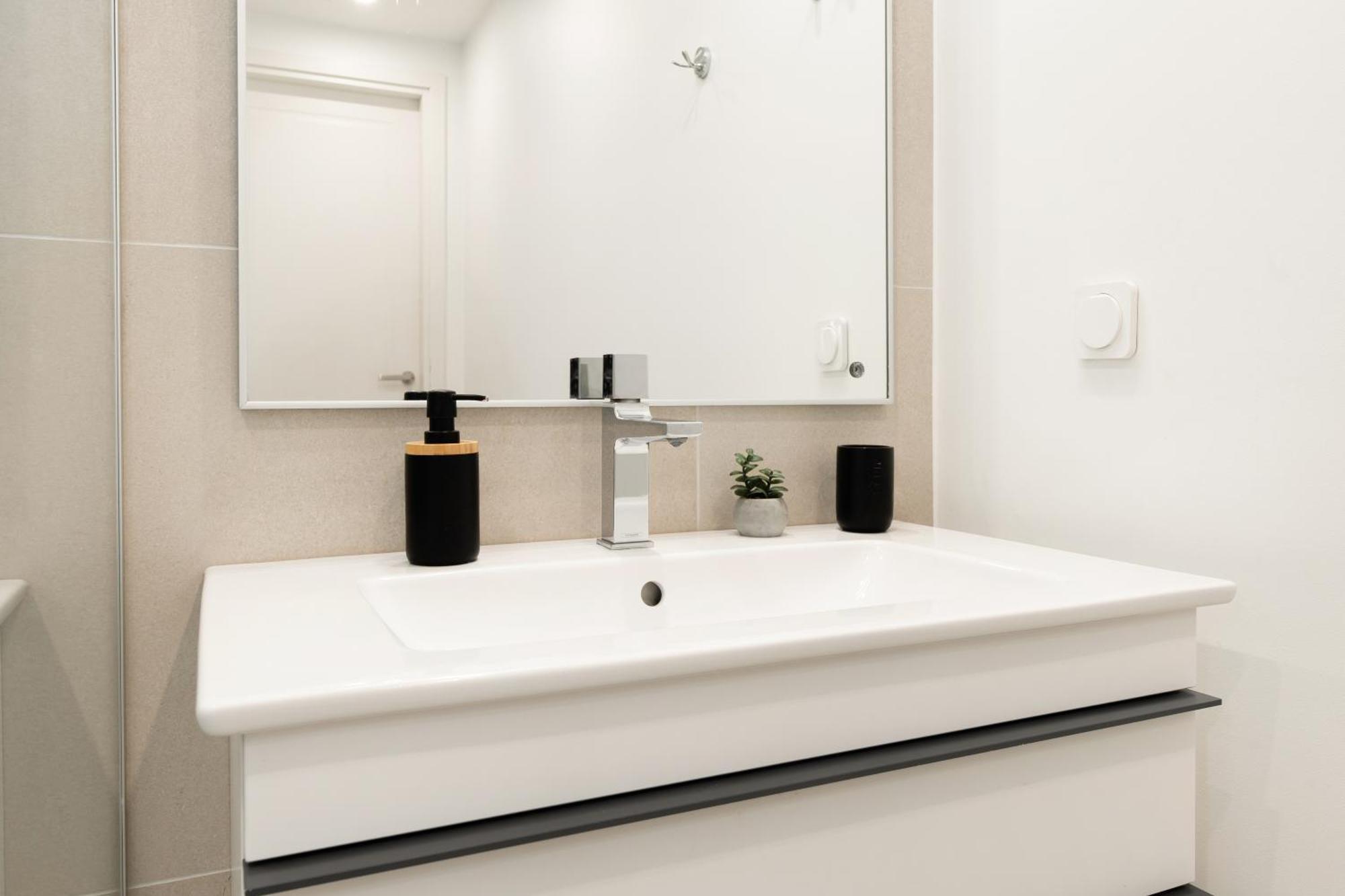 Modern Apartment With Great View 탈린 외부 사진